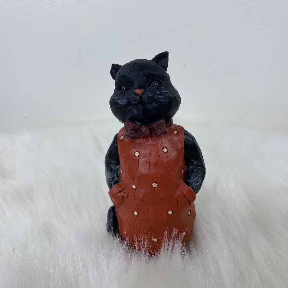 Nantucket Cat Figurine Halloween Carved 4"
